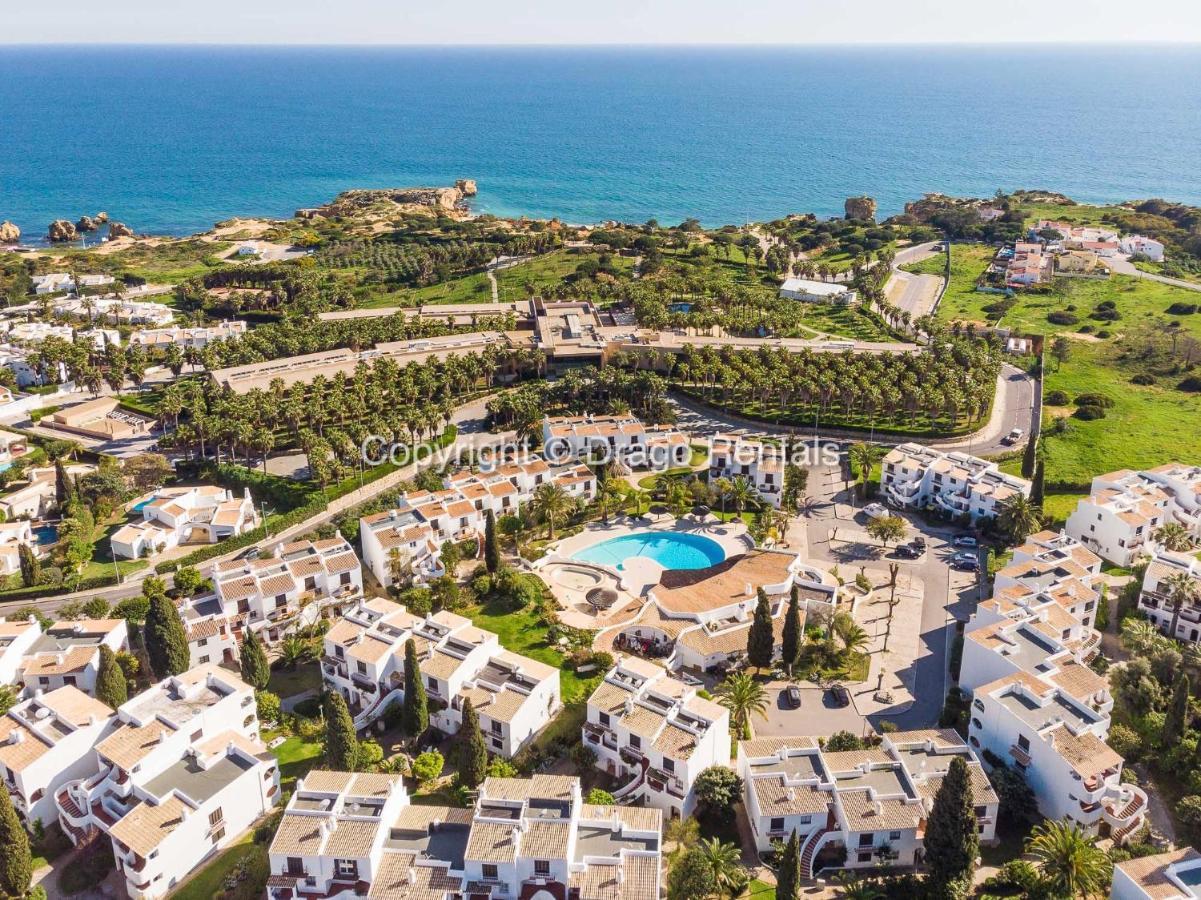 Coastal Retreat With Pool And Beach Access By Drago Rentals Albufeira Bagian luar foto