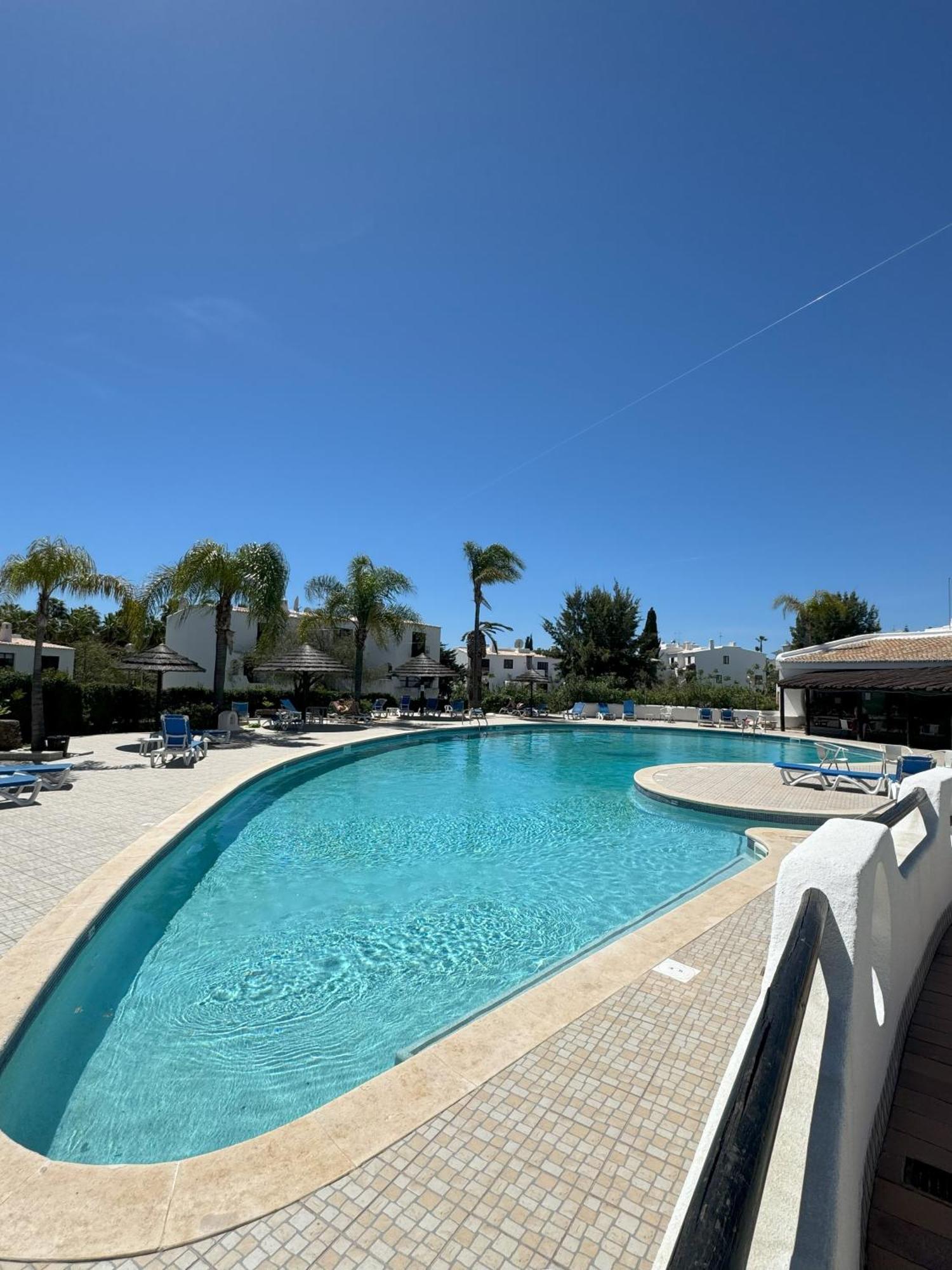 Coastal Retreat With Pool And Beach Access By Drago Rentals Albufeira Bagian luar foto