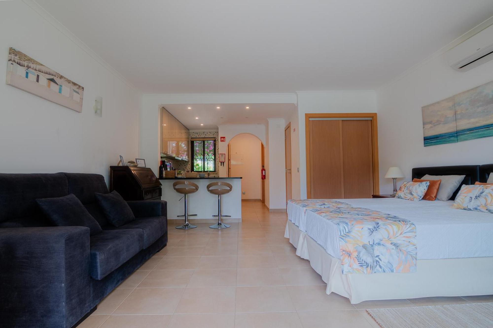 Coastal Retreat With Pool And Beach Access By Drago Rentals Albufeira Bagian luar foto